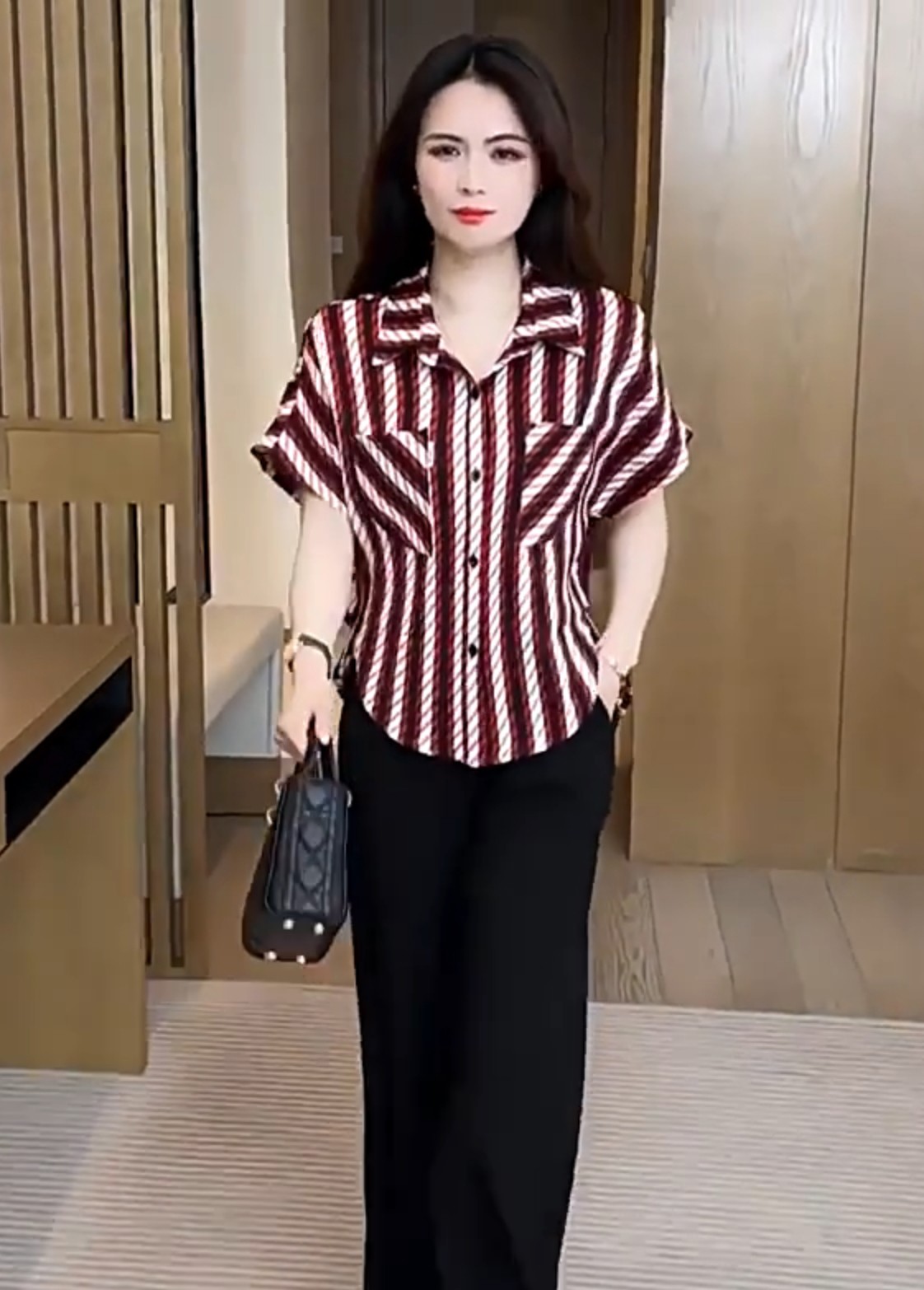 ÁO SƠ MI KẺ SỌC CỔ ĐỨC TAY NGẮN - MS1991
