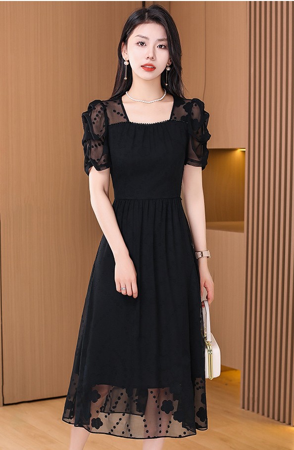 Đầm trung niên voan thêu họa tiết cổ phối hạt cườm sang trọng - MS1987